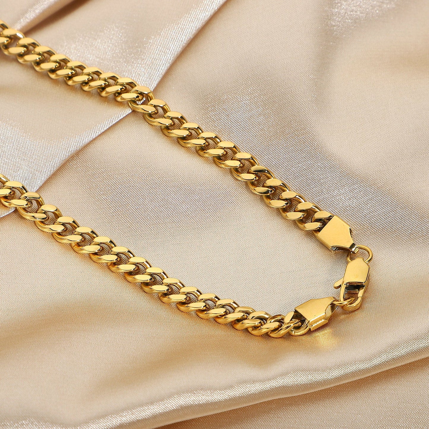 Amy Necklace